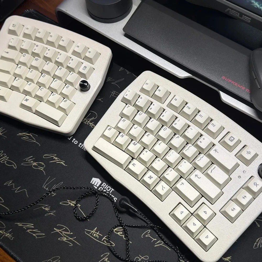 Tastiera Ergonomica Cablata Ba - Laptop Accessories 3D Print recensione e prezzo